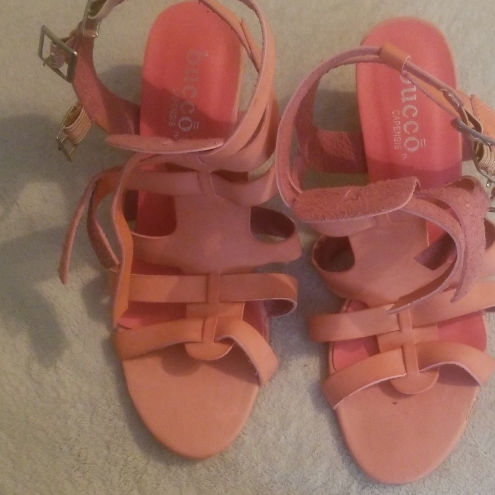 Womans Heels(Peach)
